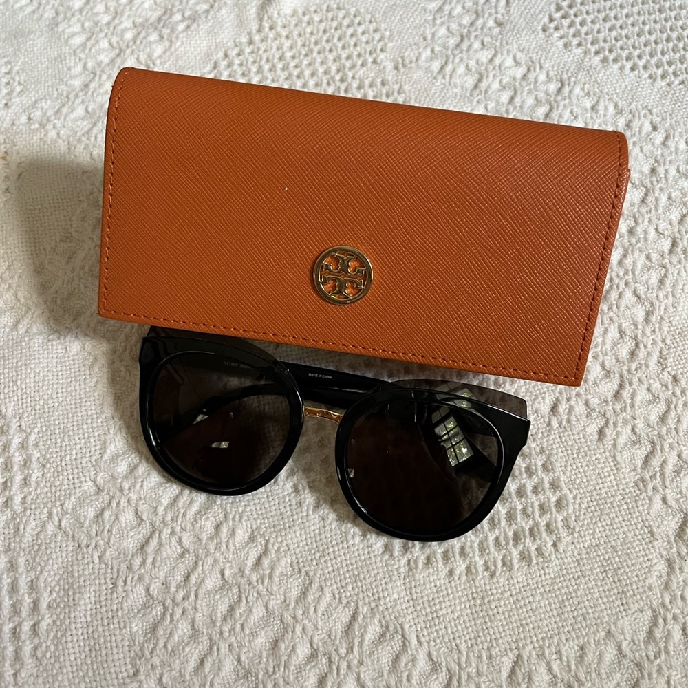 Tory burch sunglasses ❌SOLD❌